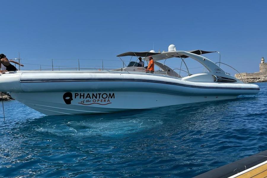 private yacht hire rhodes